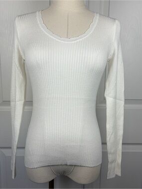 Luxveer White Ribbed Long Sleeve Sweater